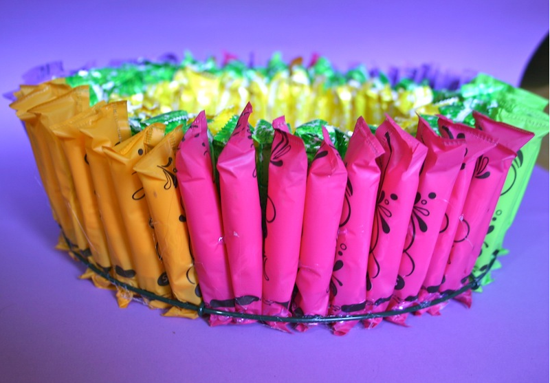 Illustration for article titled How To Make A Wreath Out Of Tampons